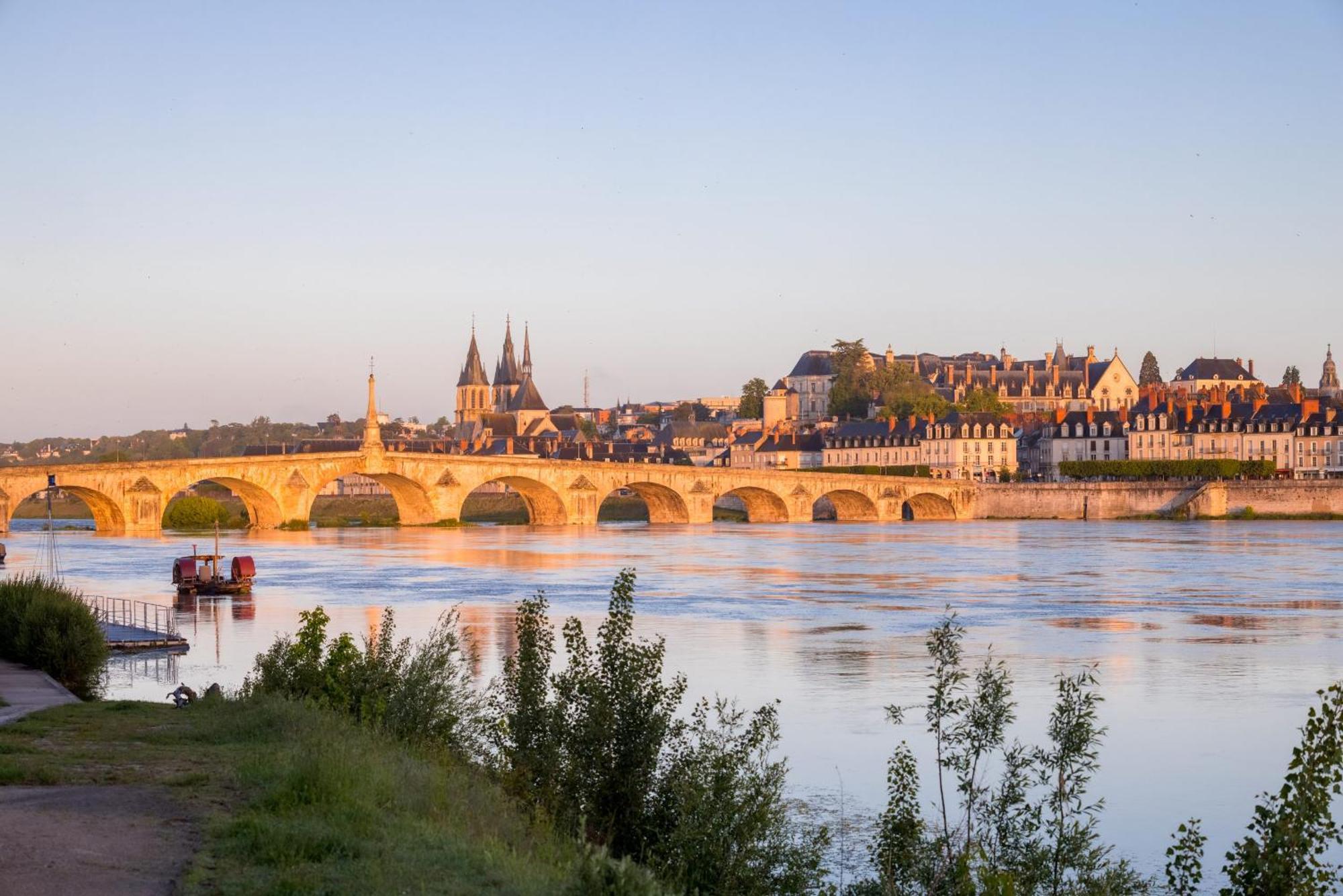 Echappee Royale Au Pied Du Chateau, Hyper-Centre - Royal Escape At Foot Of Castle, Hyper-Centre Blois Exterior photo